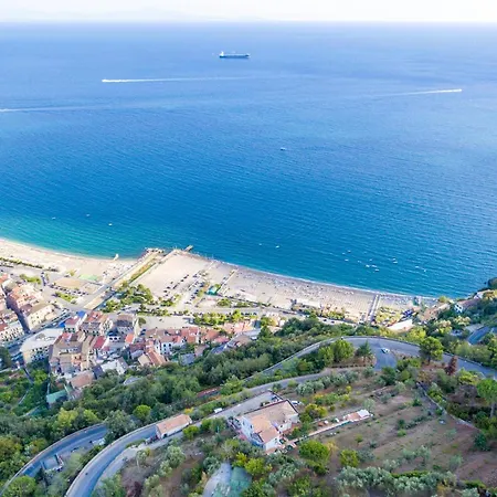 Beautiful In Raito With Wifi Apartment