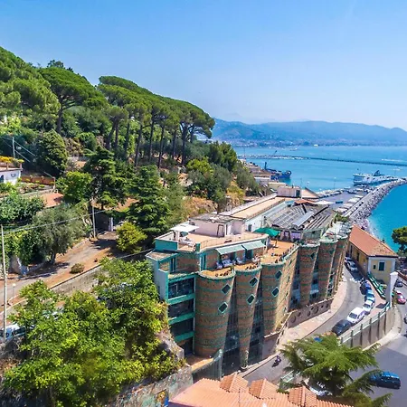 Beautiful In Raito With Wifi Apartment *