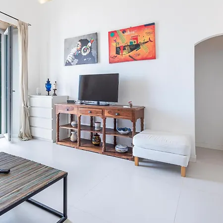 Beautiful In Raito With Wifi Apartment Albori